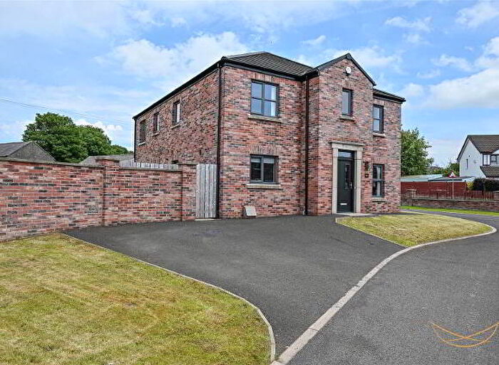 3 Bedroom Semi-Detached House For Sale In Upper Gateside Grove, Ballyclare, BT39