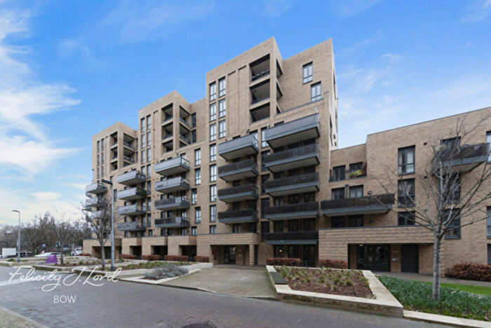 2 Bedroom Apartment To Rent In Nellie Cressall Way, London, E3