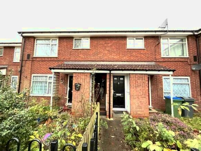 2 Bedroom Flat To Rent In Sunnydale Walk, West Bromwich, West Midlands, B71
