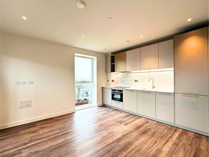 1 Bedroom Flat To Rent In Clarendon House Alexandra Gate, Turnpike Lane, N8
