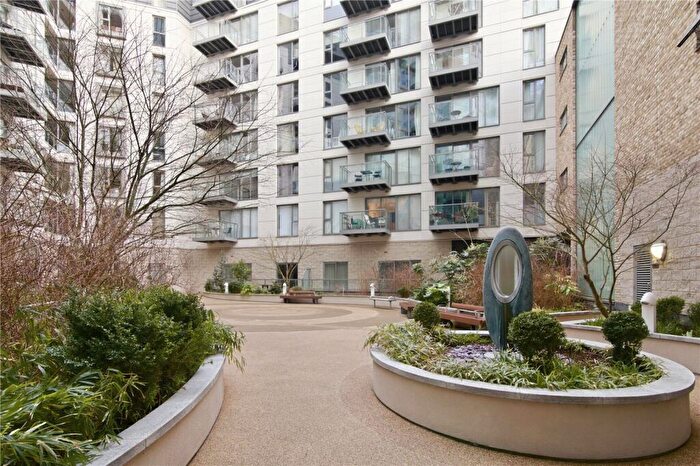 Flat For Sale In Courtyard Apartments, Avantgarde Place, London, E1