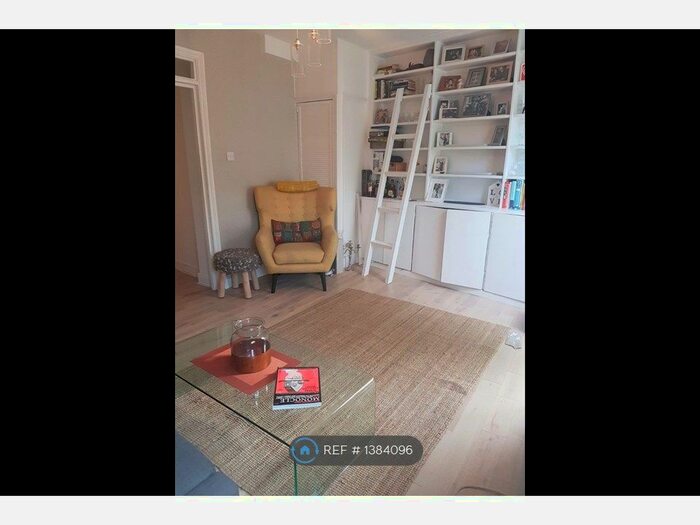 Studio To Rent In Ladbroke Grove, London, W10