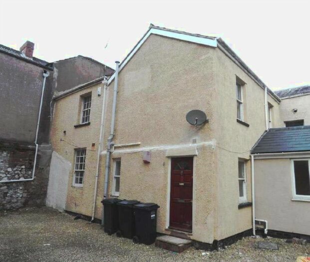 2 Bedroom Semi-Detached House To Rent In Bristol Road Lower, Weston-Super-Mare, BS23