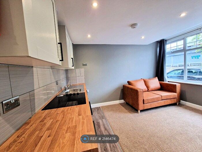 1 Bedroom Flat To Rent In Station Road, Northfield, Birmingham, B31