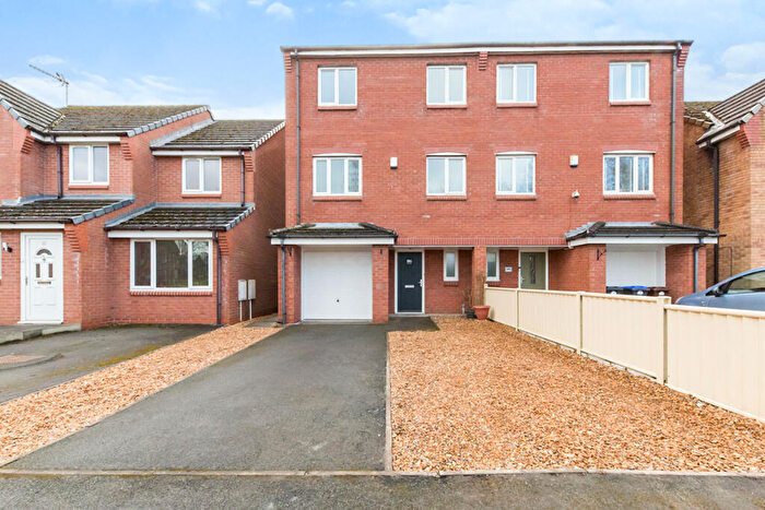 4 Bedroom Semi-Detached House To Rent In Brocks Croft Gardens, Biddulph, ST8