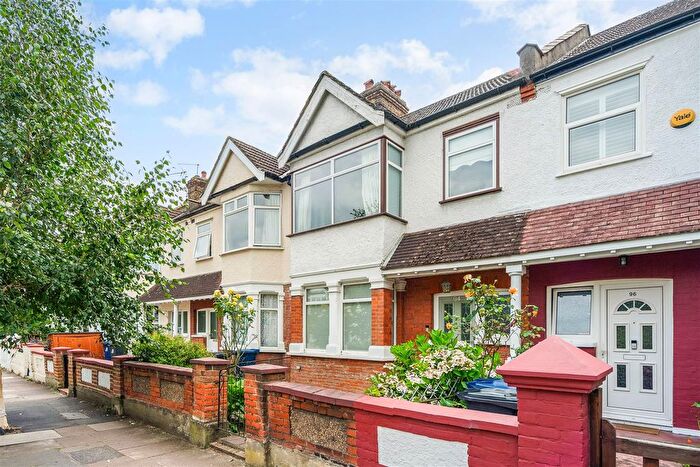 3 Bedroom Terraced House To Rent In Midhurst Road, London, W13