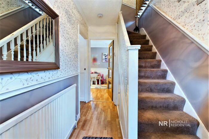 3 Bedroom End Of Terrace House For Sale In Ashby Avenue, Chessington, Surrey., KT9