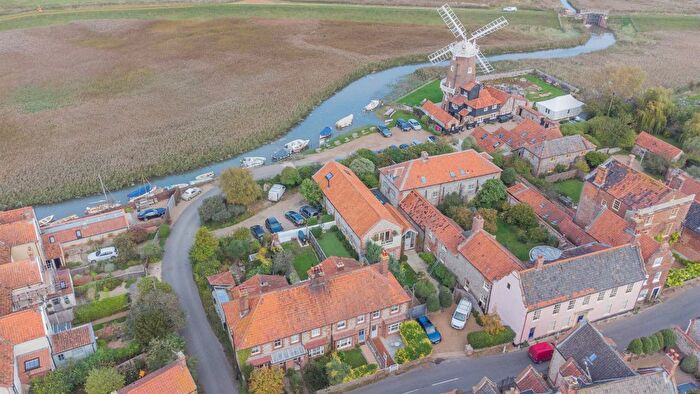 3 Bedroom Terraced House For Sale In High Street, Cley, Holt, NR25