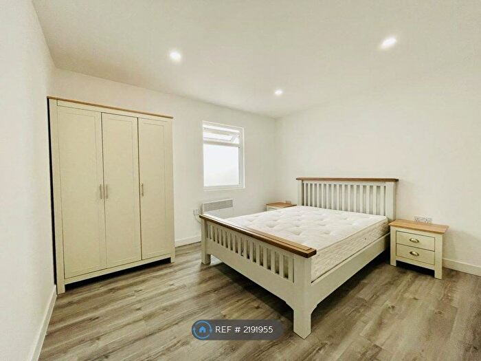 1 Bedroom Flat To Rent In Eltham High Street, London, SE9