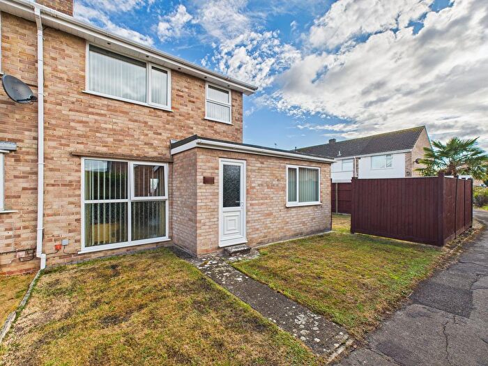 3 Bedroom Property For Sale In Wrenmoor Close, Bridgwater, TA6