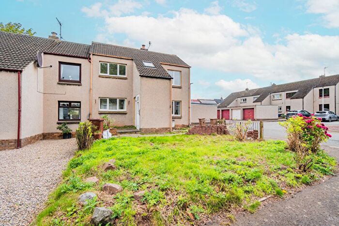 2 Bedroom End Of Terrace House For Sale In Seggarsdean Court, Haddington, EH41