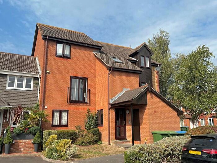 1 Bedroom Flat To Rent In Dundonald Close, Waterside Park, Woolston, SO19