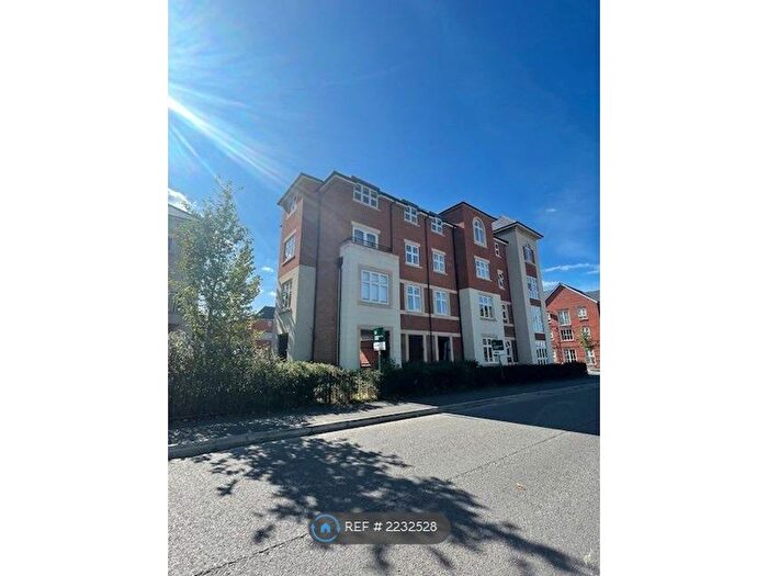 2 Bedroom Flat To Rent In Islander House, Wellesley, Aldershot, GU11