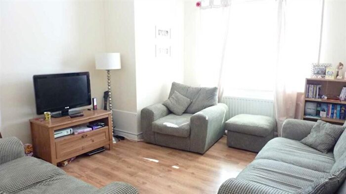 2 Bedroom Apartment To Rent In Old Bexley Lane, Bexley, DA5
