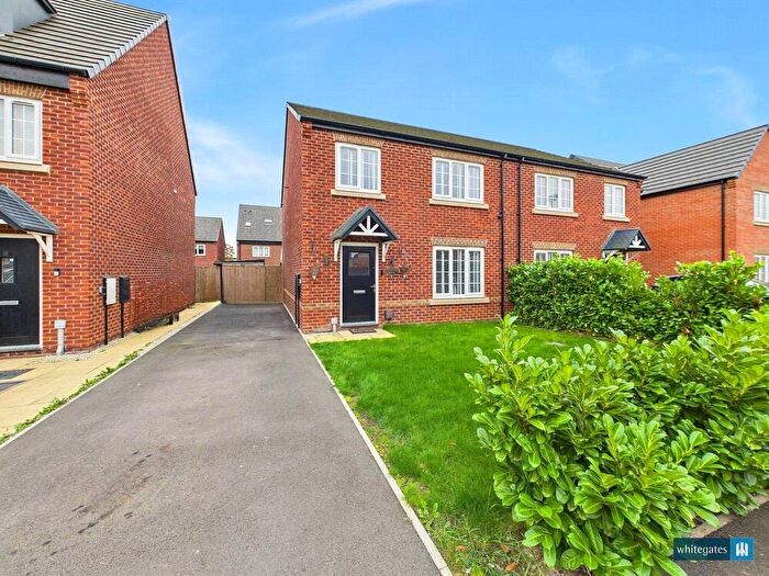 4 Bedroom Semi-Detached House For Sale In Trusdale Close, Doncaster, South Yorkshire, DN2