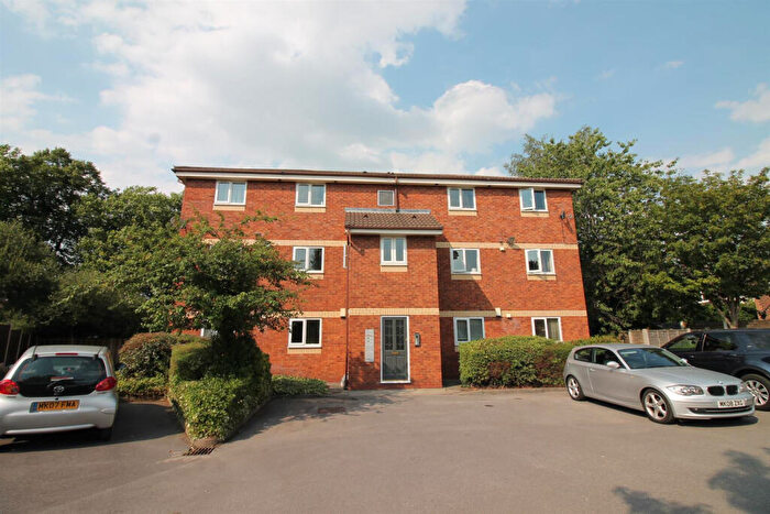 1 Bedroom Apartment To Rent In St. Clements Fold, Manchester, M41