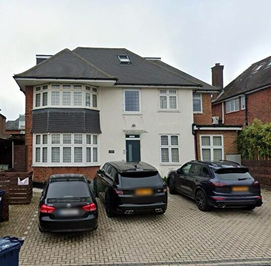 2 Bedroom Flat To Rent In Holders Hill Road, Hendon, London, NW4