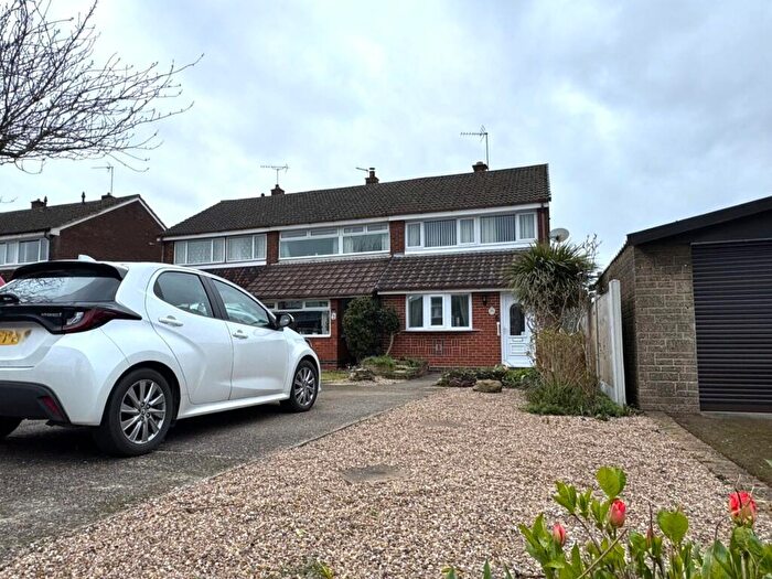 3 Bedroom End Of Terrace House For Sale In Hurst Drive, Stretton, Burton-on-Trent, DE13