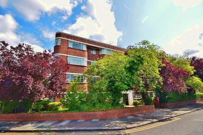 3 Bedroom Flat For Sale In Oman Avenue, London, NW2