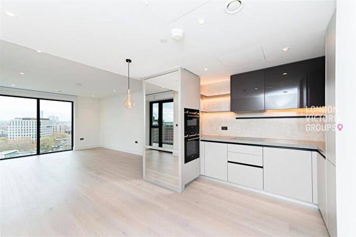 2 Bedroom Flat To Rent In Westmont Apartments, Fountain Park Way, London, W12