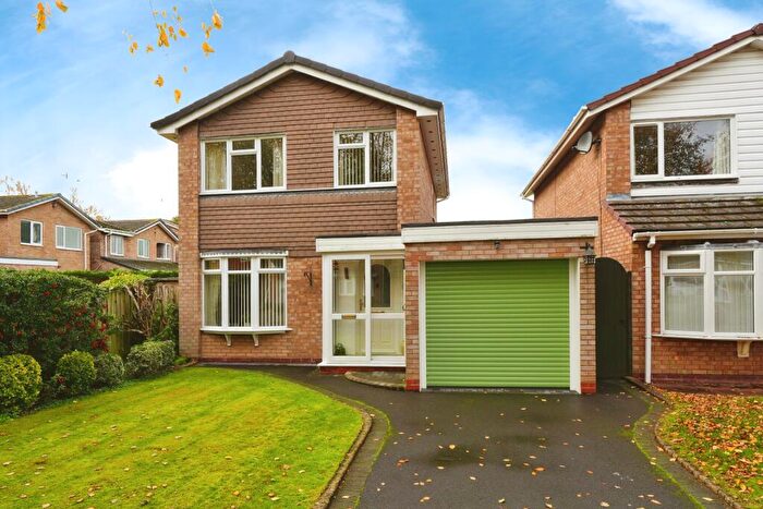 3 Bedroom Detached House For Sale In Arundel Road, Bromsgrove, B60