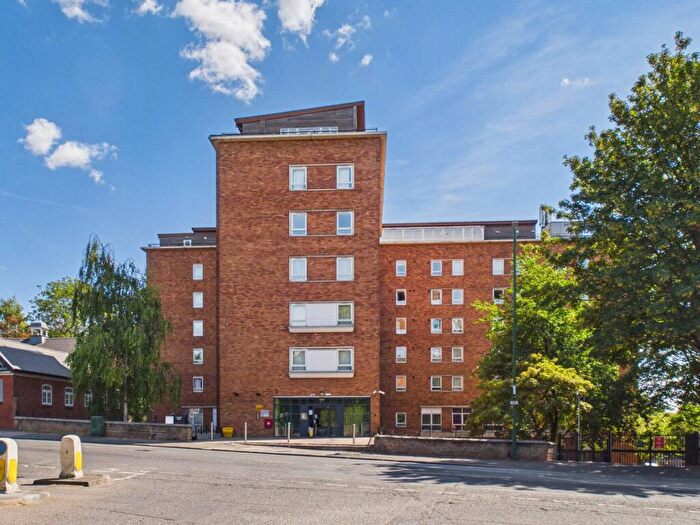 2 Bedroom Apartment For Sale In The New Alexandra Court, Woodborough Road, Nottingham, NG3