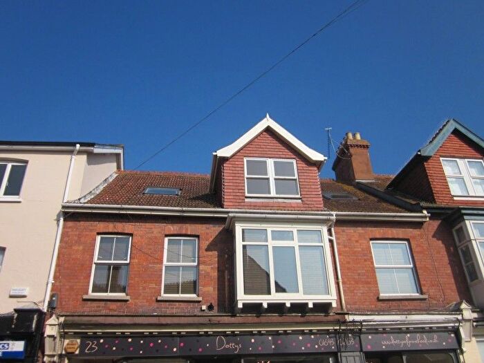 2 Bedroom Flat To Rent In Friday Street, Minehead, TA24