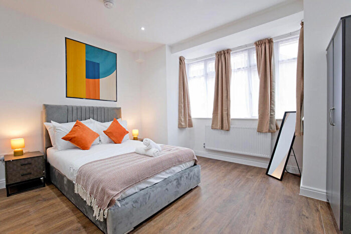 Studio To Rent In Woodberry Grove, Manor House, N4