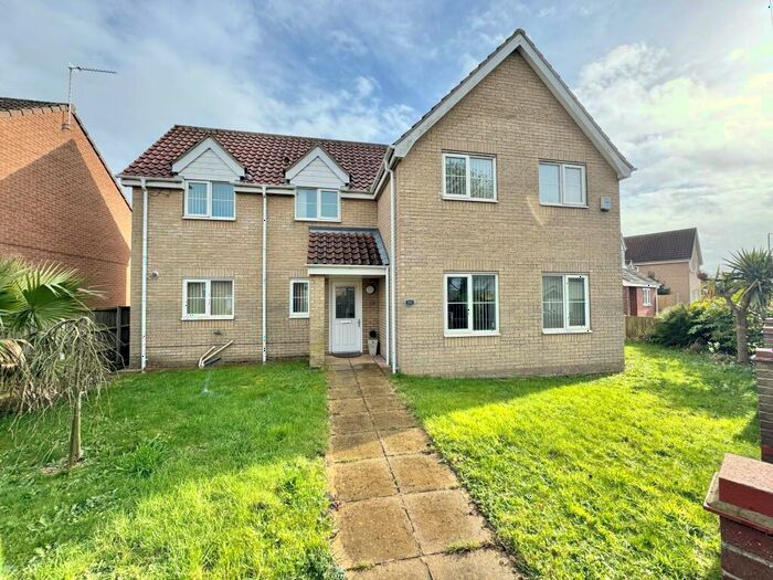 3 Bedroom Terraced House To Rent In Beccles Road, Great Yarmouth, NR31