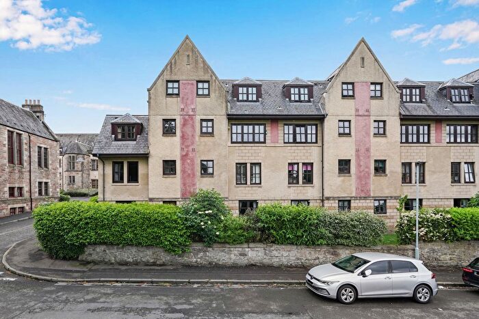 2 Bedroom Flat For Sale In / Park Avenue, Duddingston, Edinburgh, EH15