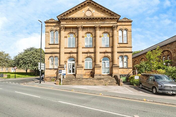 2 Bedroom Flat For Sale In Fountain Street, Morley, Leeds, LS27