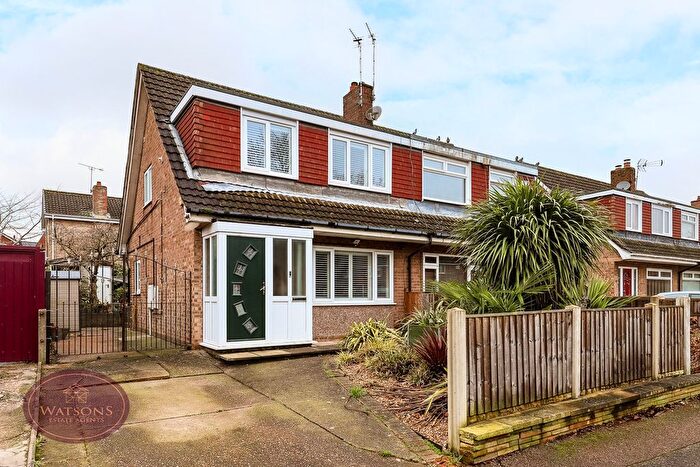 3 Bedroom Semi Detached House For Sale In Irwin Drive, Nottingham, NG6