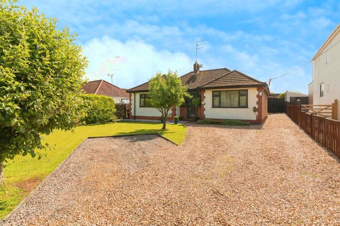4 Bedroom Bungalow For Sale In Golden Valley Lane, Bitton, Bristol, BS30