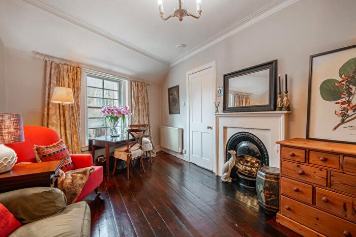 1 Bedroom Flat For Sale In West Crosscauseway, Edinburgh, EH8