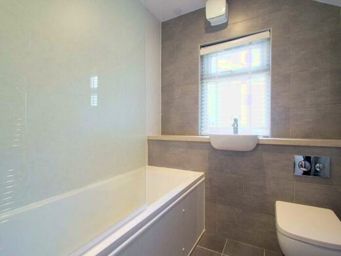 4 Bedroom Terraced House To Rent In Forest Grove, Nottingham, NG1