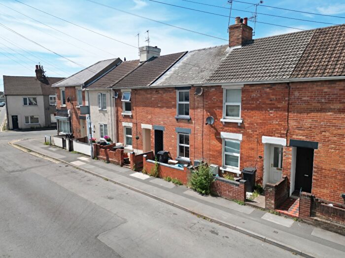 2 Bedroom Terraced House For Sale In Swindon, Wiltshire, SN1
