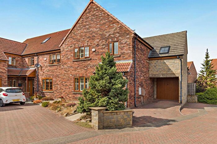 4 Bedroom Link Detached House For Sale In The Old Stables, Rawmarsh, Rotherham, S62