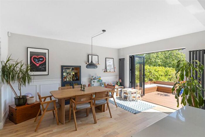 3 Bedroom Semi-Detached House For Sale In Beulah Hill, London, SE19