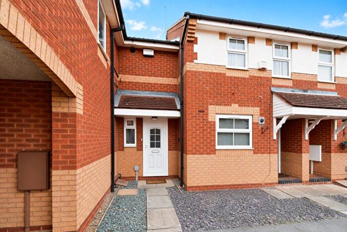 2 Bedroom Terraced House For Sale In Deepwell Court, Halfway, Sheffield, S20