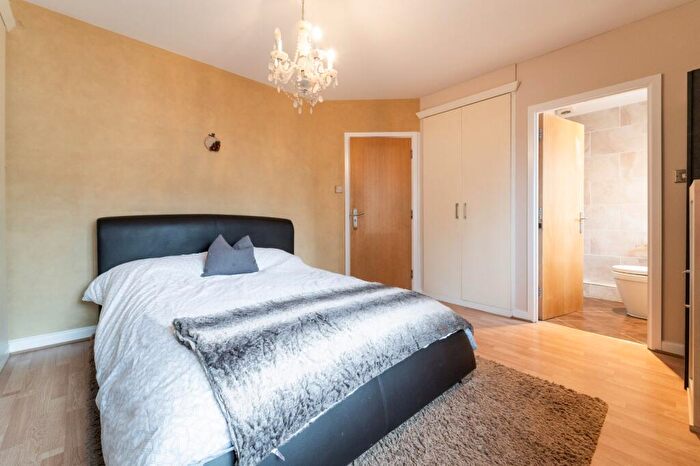 3 Bedroom Flat For Sale In Granville Street, Birmingham, West Midlands, B1