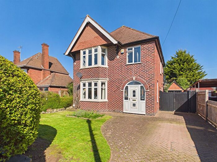 3 Bedroom Detached House For Sale In Estcourt Rd, Gloucester, GL1