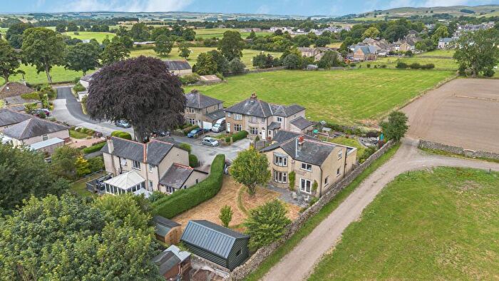 4 Bedroom Detached House For Sale In Newlands. The Green, Hellifield, BD23