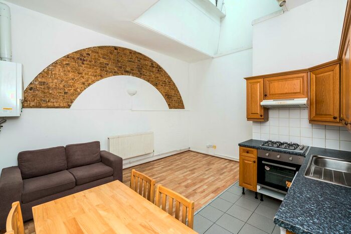 1 Bedroom Flat To Rent In Stoke Newington Road, Dalston, N16