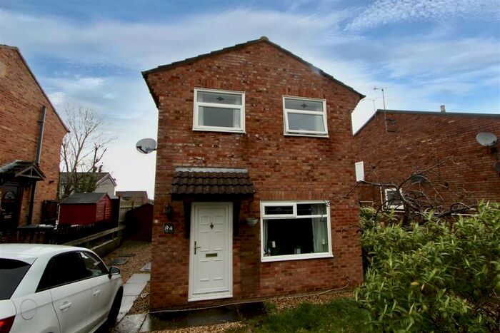 3 Bedroom Semi-Detached House To Rent In Bryn Celyn, Colwyn Bay, LL29