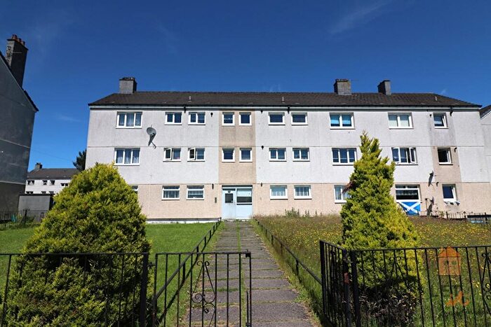 3 Bedroom Flat To Rent In Dunphail Road, Glasgow, G34