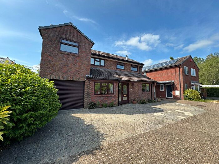 4 Bedroom Detached House For Sale In Cuthbury Gardens, Wimborne, BH21