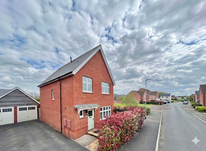 3 Bedroom Detached House For Sale In Hardys Road, Bathpool - No Onward Chain!, TA2