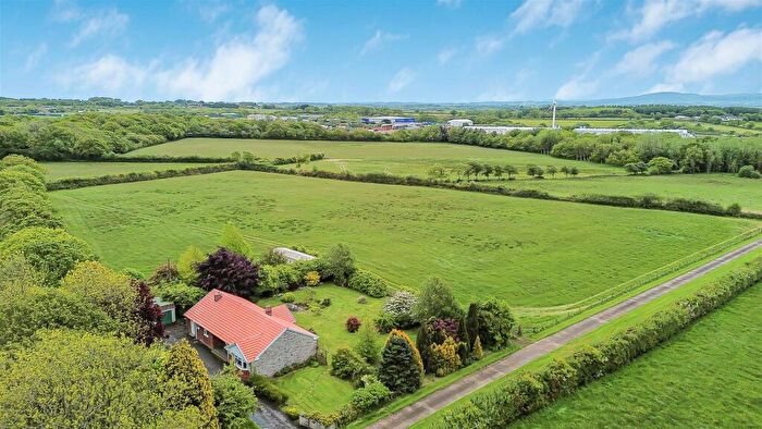 4 Bedroom Bungalow For Sale In Winkleigh, EX19
