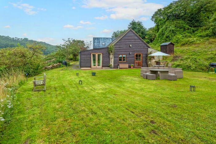 3 Bedroom Barn To Rent In Slad, Gloucestershire, GL6