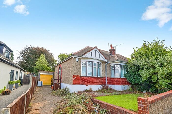 2 Bedroom Bungalow For Sale In Wilson Avenue, Rochester, Kent, ME1